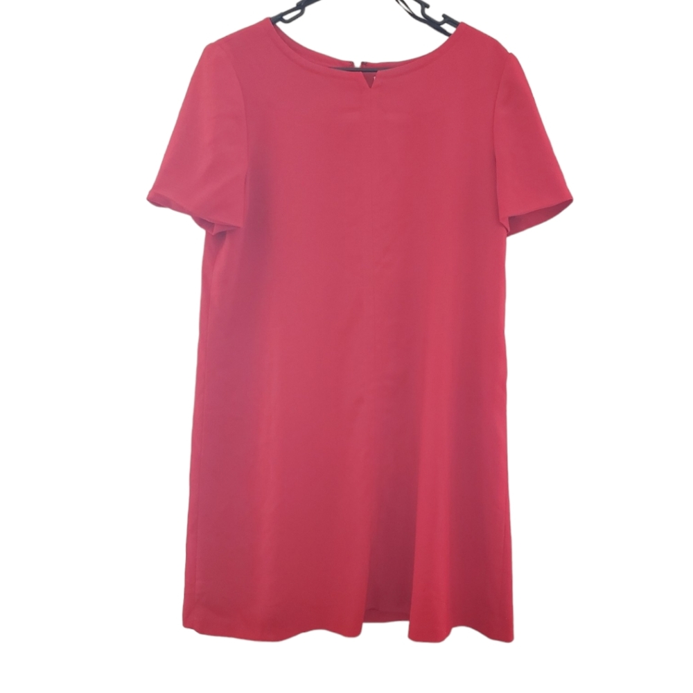 Vintage short sleeve dress with notched collar detail